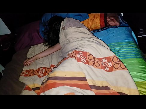 ❤️ Доведеният син се кара на младата си мащеха, докато тя спи. ❤❌ Ебане видео в bg.yourxxxvideos.ru ☑